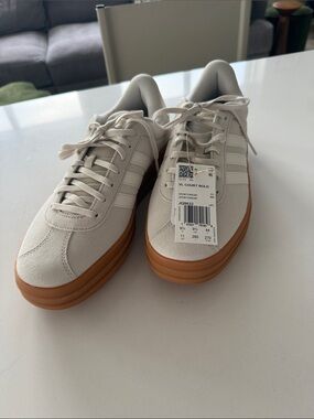 adidas VL Court Bold unisex Sneakers - Off-White with Gum